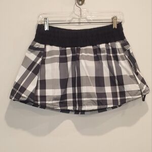 Lululemon plaid skort, white grey, size 8
